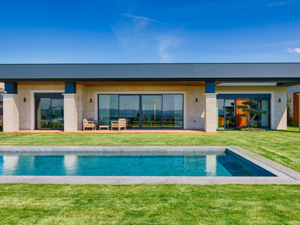 Villa Blu 3 Where Dreams Meet Reality – Find Your Perfect Residence. Villa Blu: Exclusive Lakeside Villas in Büyükçekmece, Istanbul